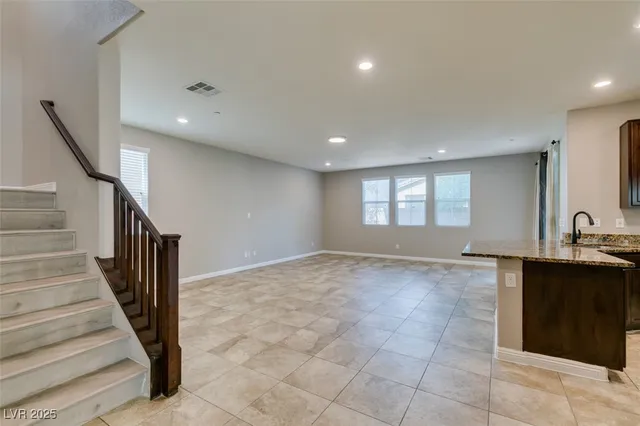 $2,700 | 137 Littlestone Street, Henderson, NV 89074