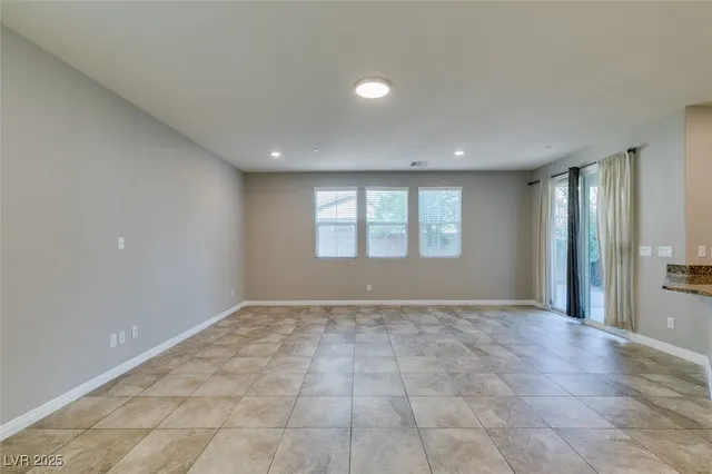 $2,700 | 137 Littlestone Street, Henderson, NV 89074