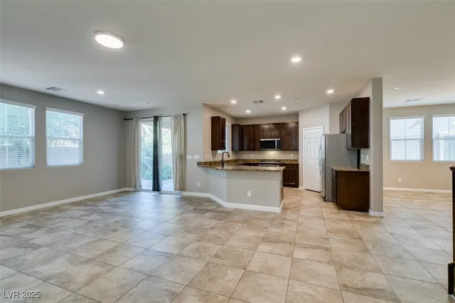 $2,700 | 137 Littlestone Street, Henderson, NV 89074