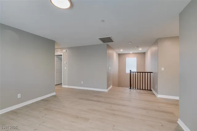 $2,700 | 137 Littlestone Street, Henderson, NV 89074