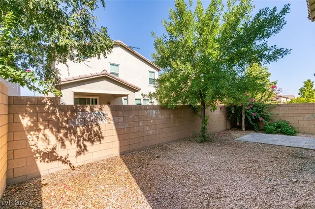 $2,700 | 137 Littlestone Street, Henderson, NV 89074