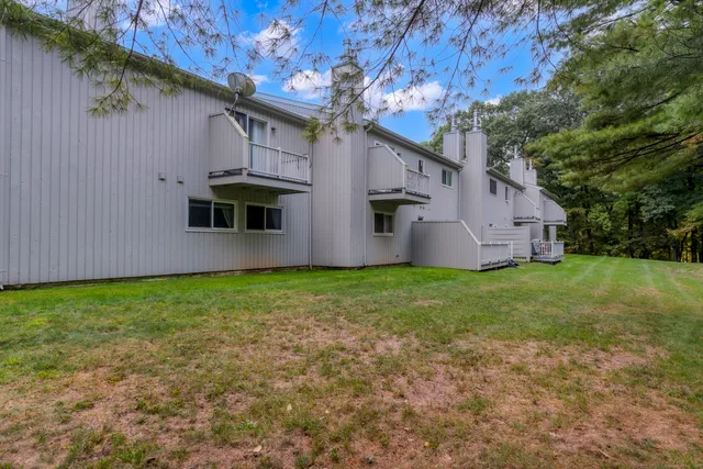 $329,900 | 751 West Main Street, Unit G, Cheshire, CT 06410