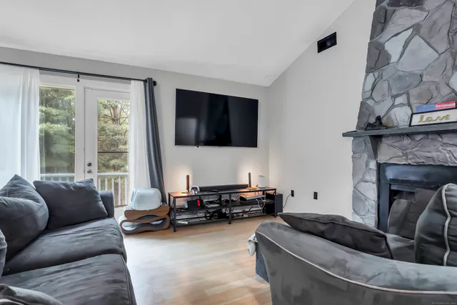 $330,000 | 751 West Main Street, Unit G, Cheshire, CT 06410