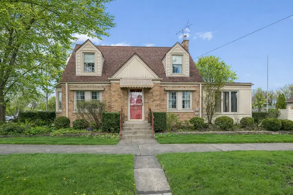 $400,000 | 7758 West Hortense Avenue, Chicago, IL 60631