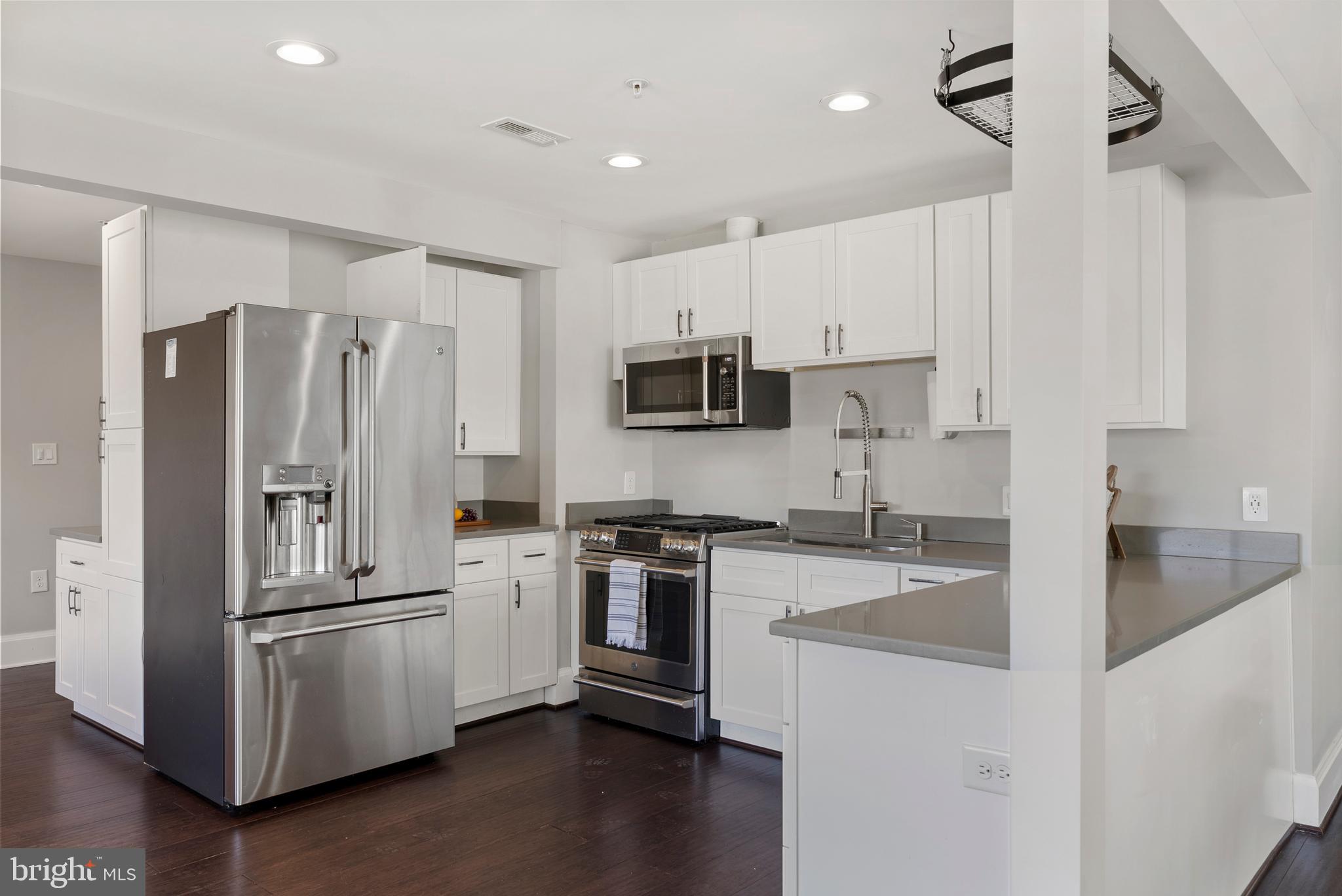 1307 Odenton Road Odenton, MD 21113 - Photo 6 of 37