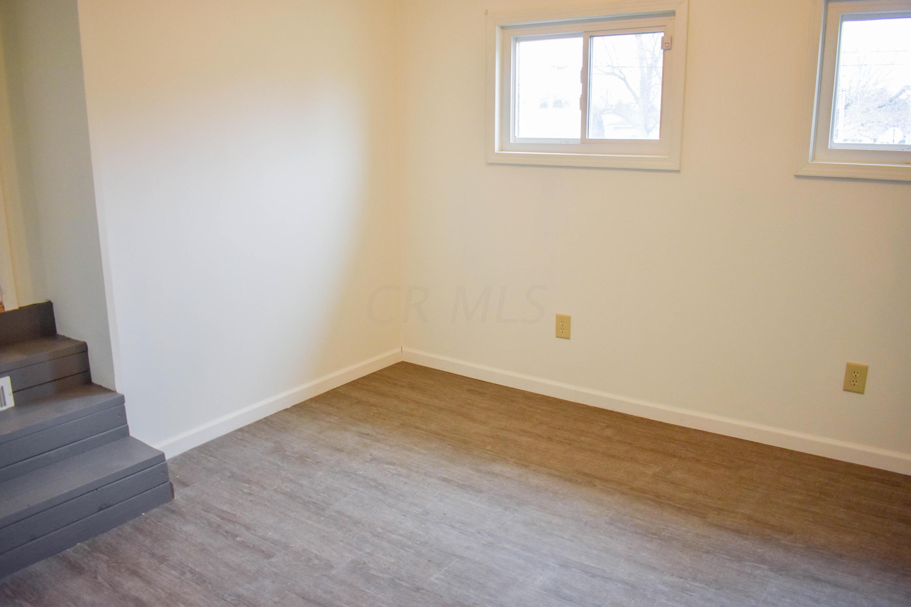 142 South Home Road Mansfield, OH 44906 - Photo 13 of 32