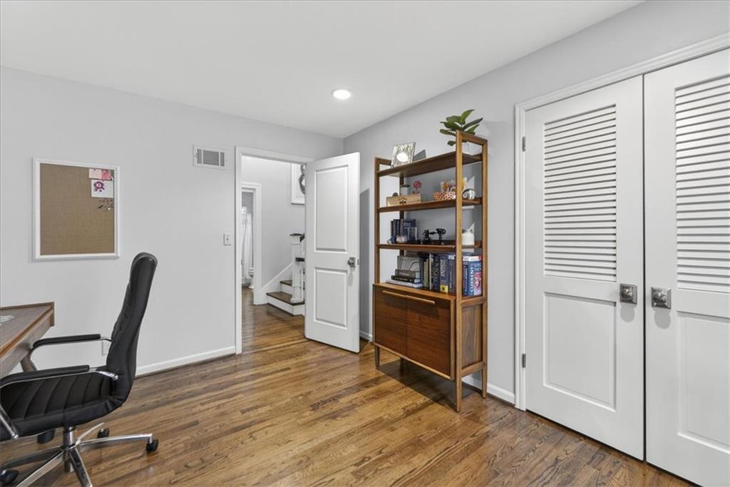 9815 Belinder Road Leawood, KS 66206 - Photo 35 of 81