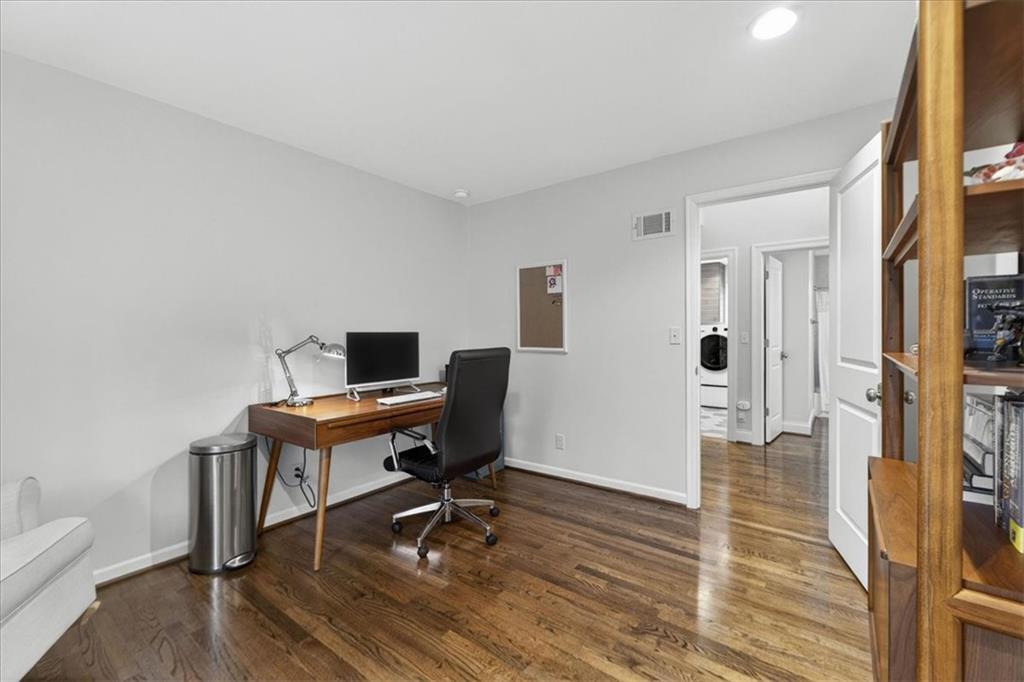 9815 Belinder Road Leawood, KS 66206 - Photo 36 of 81