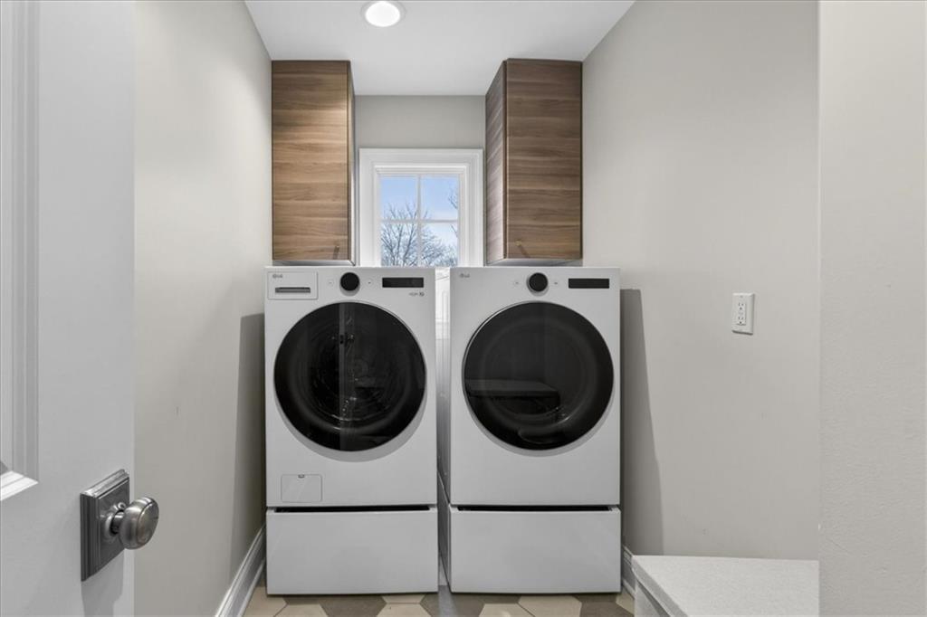 9815 Belinder Road Leawood, KS 66206 - Photo 37 of 82