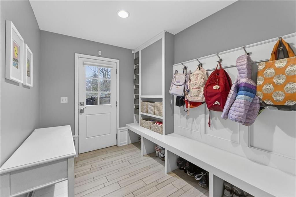 9815 Belinder Road Leawood, KS 66206 - Photo 48 of 81