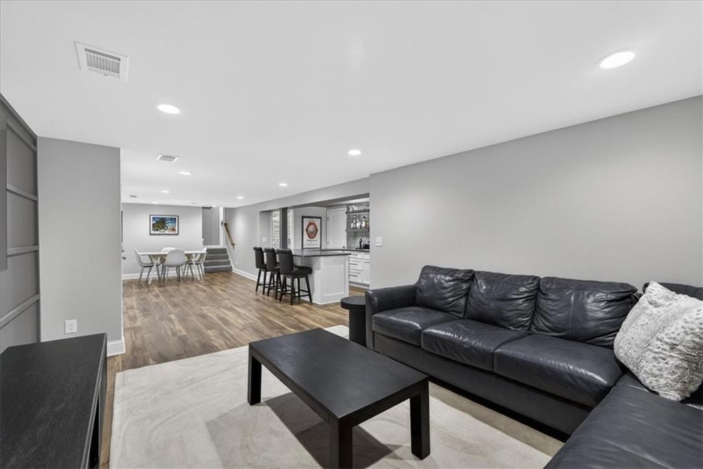 9815 Belinder Road Leawood, KS 66206 - Photo 54 of 81