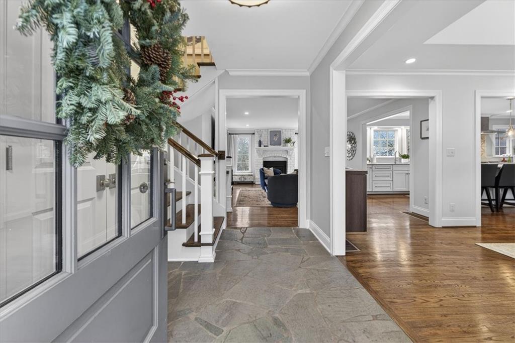 9815 Belinder Road Leawood, KS 66206 - Photo 7 of 82