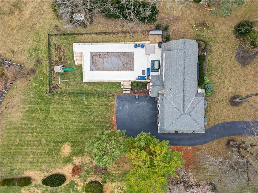 9815 Belinder Road Leawood, KS 66206 - Photo 76 of 81