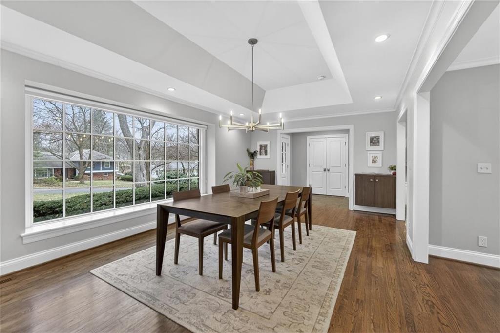 9815 Belinder Road Leawood, KS 66206 - Photo 10 of 81