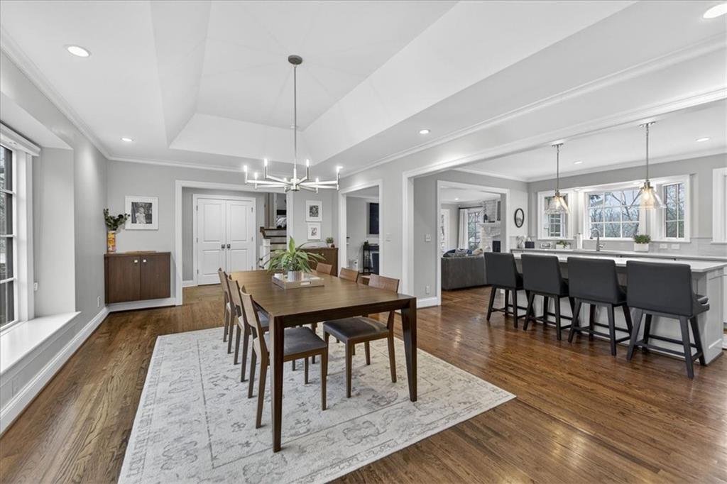 9815 Belinder Road Leawood, KS 66206 - Photo 10 of 82