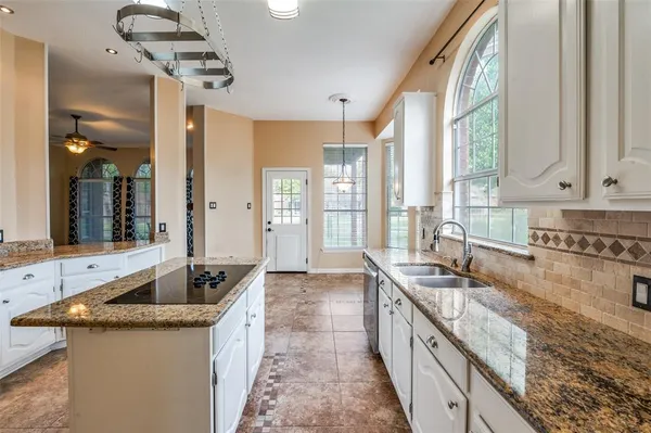 $585,000 | 5613 Vicksburg Place, Frisco, TX 75035