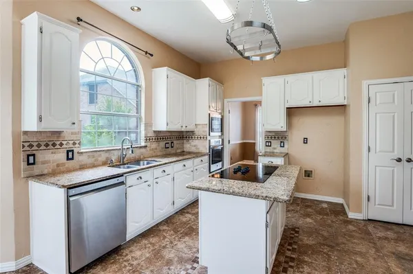 $585,000 | 5613 Vicksburg Place, Frisco, TX 75035