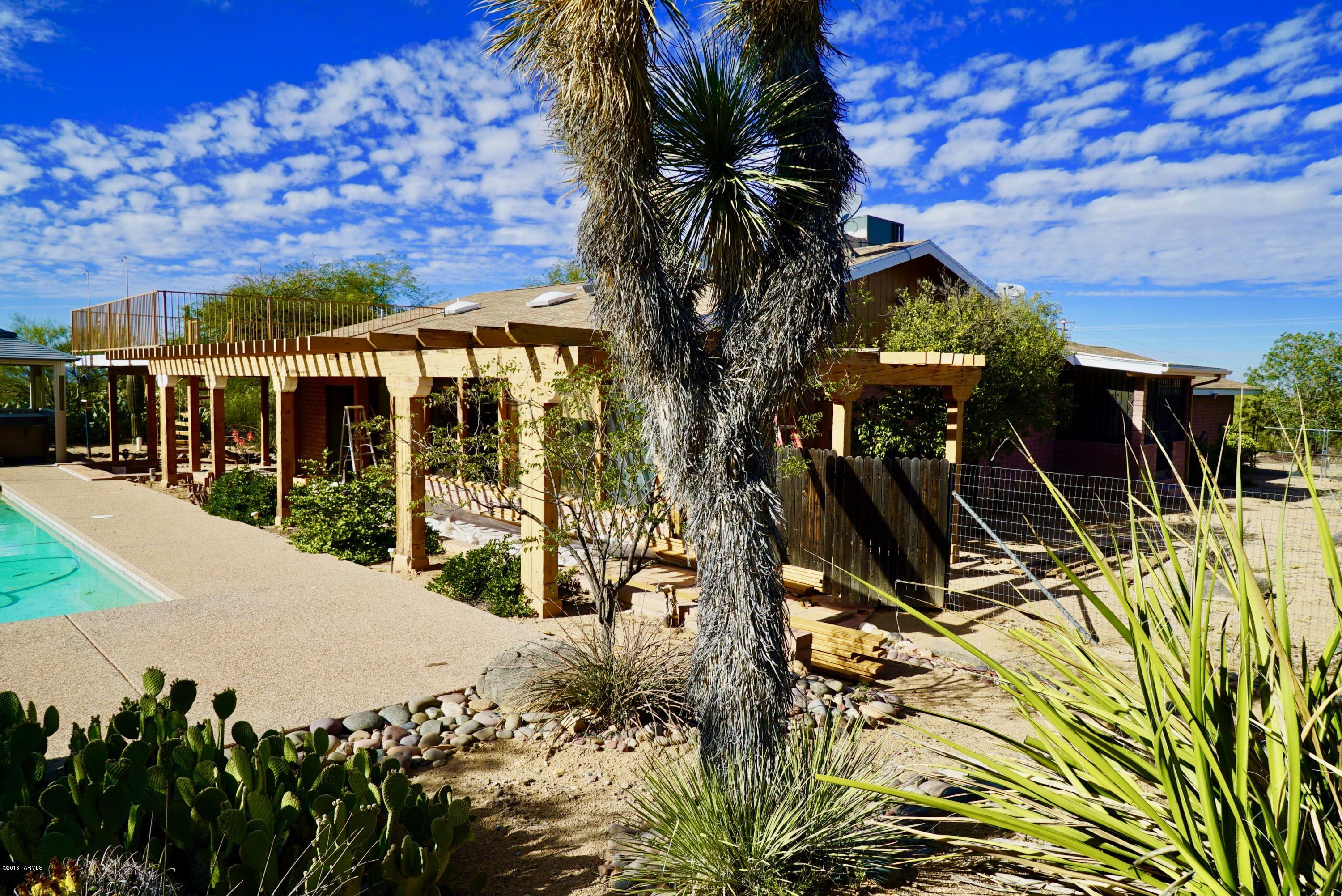 10195 West Rudasill Road Tucson, AZ 85743 - Photo 1 of 44
