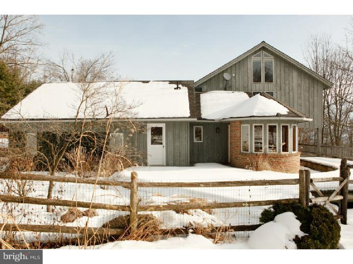 969 Spring Hill Road Riegelsville, PA 18077 - Photo 5 of 24
