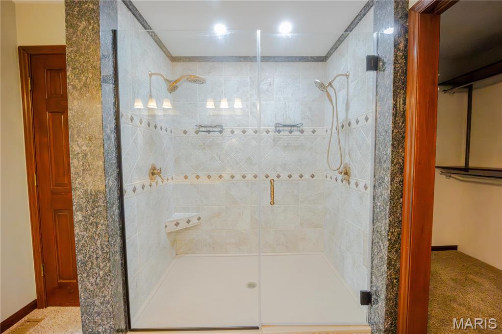 8620 Highway 163 Belleville, IL 62223 - Photo 17 of 49