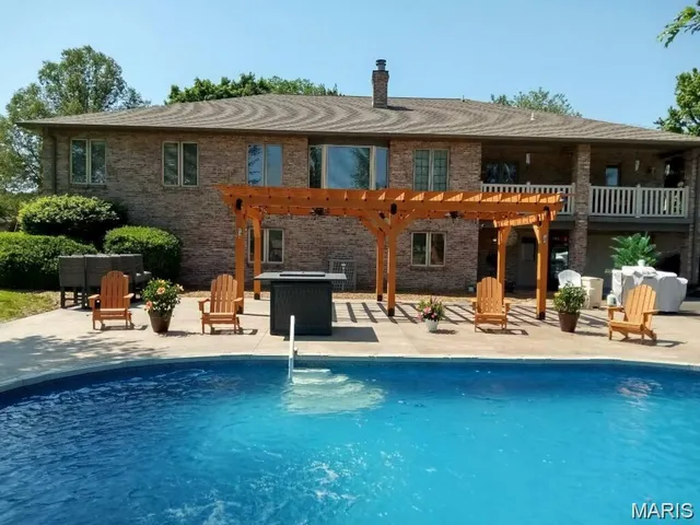 $485,100 | 8620 Highway 163, Belleville, IL 62223