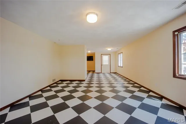 $485,100 | 8620 Highway 163, Belleville, IL 62223