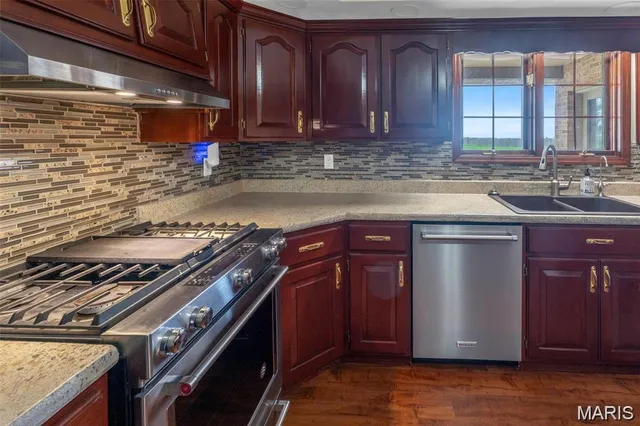 $485,100 | 8620 Highway 163, Belleville, IL 62223