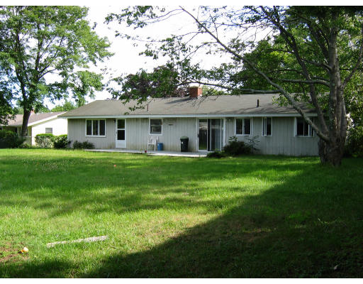 35 North Shetland Road Danvers, MA 01923 - Photo 5 of 5 Gallery Image 5