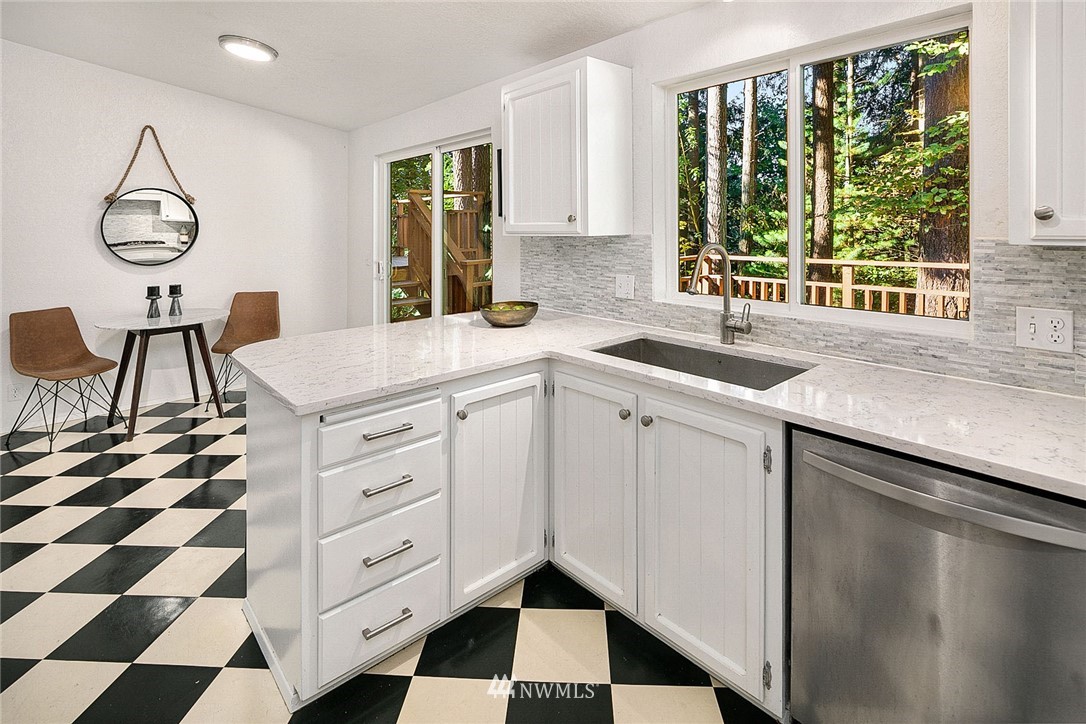 20912 28th Avenue Southeast Bothell, WA 98021 - Photo 4 of 20