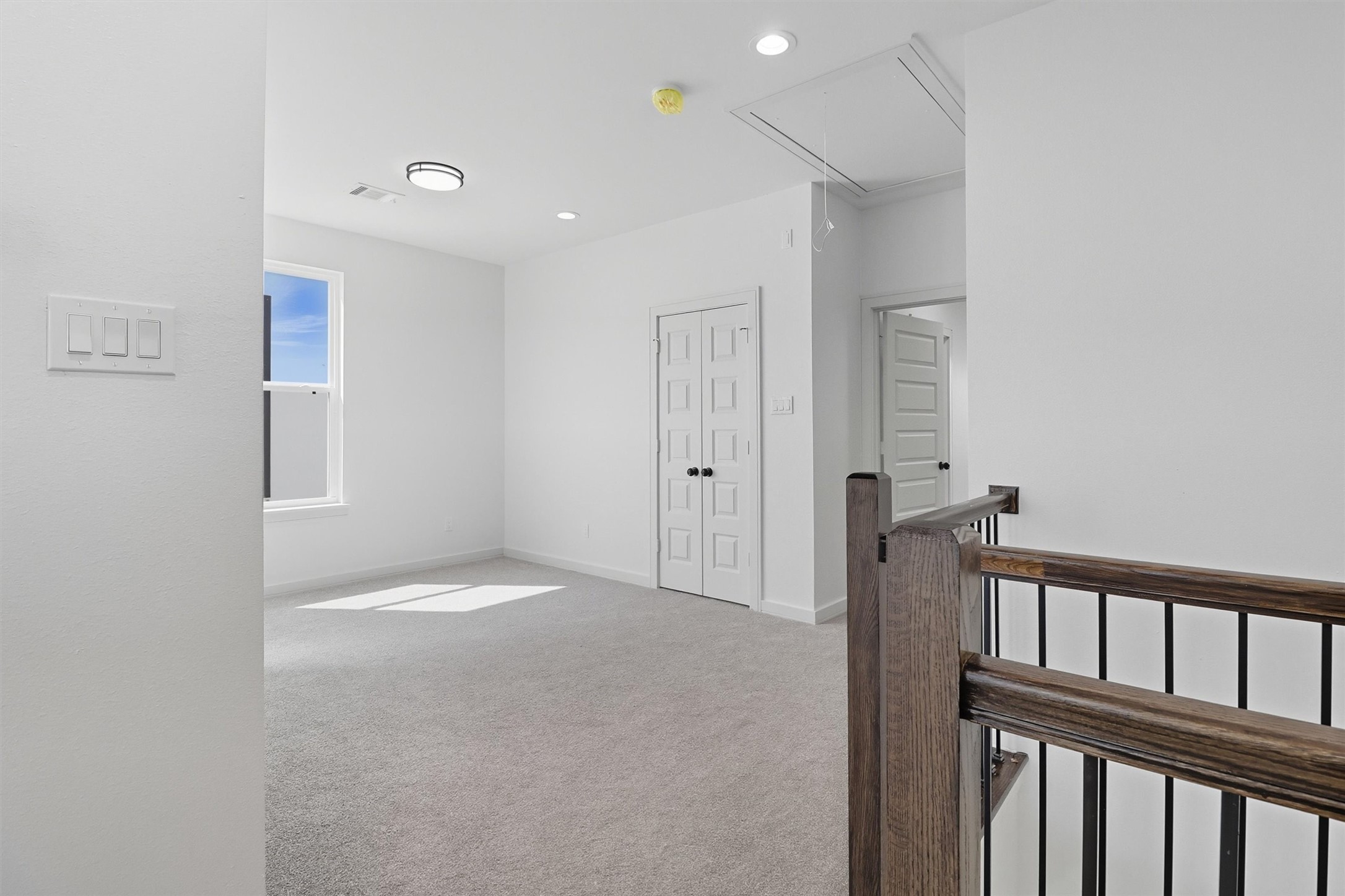 2924 El Fenice Lane Houston, TX 77057 - Photo 19 of 39 a view of an empty room