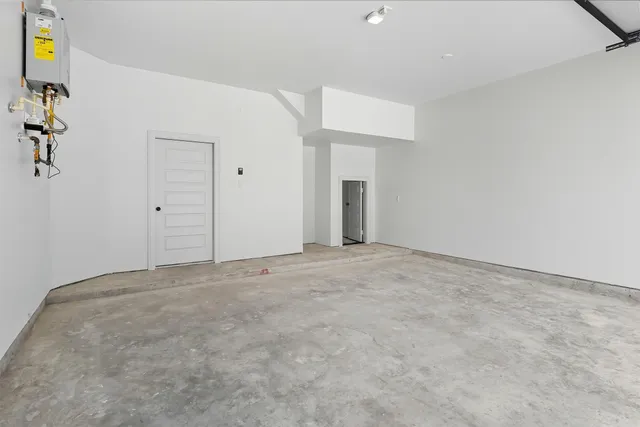 $3,200 | 2924 El Fenice Lane, Houston, TX 77057