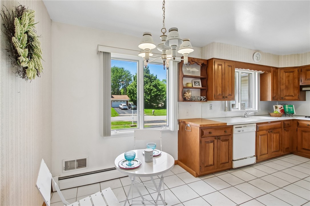 8 Shawnee Drive Gates, NY 14624 - Photo 5 of 36
