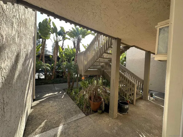 $2,500 | 8548 Via Mallorca, Unit B, La Jolla, CA 92037