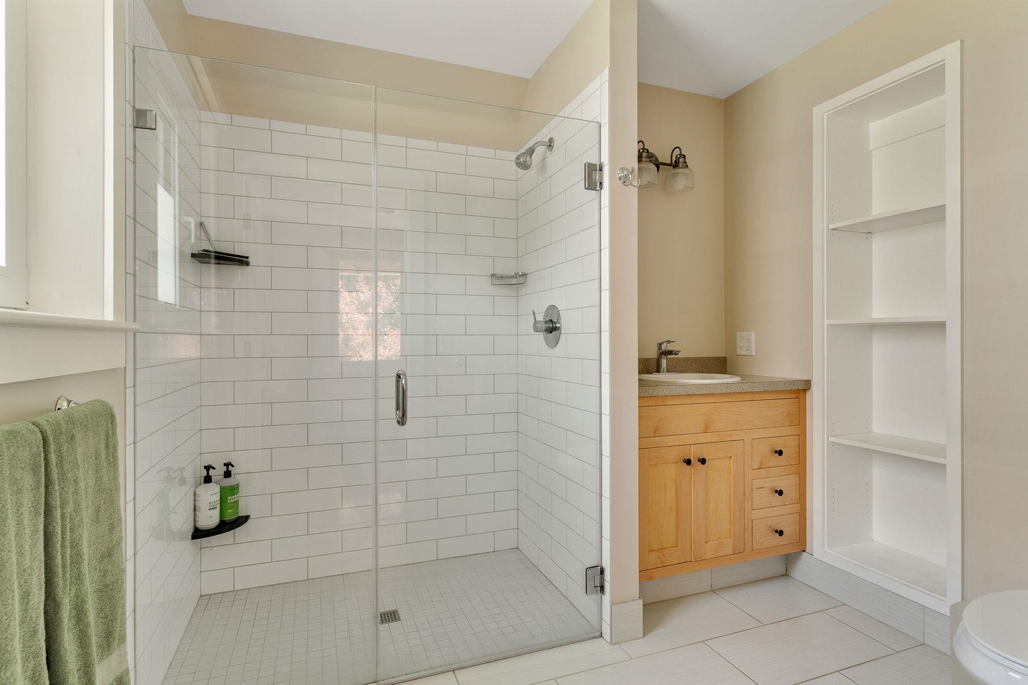 22 Common Way Charlotte, VT 05445 - Photo 25 of 42