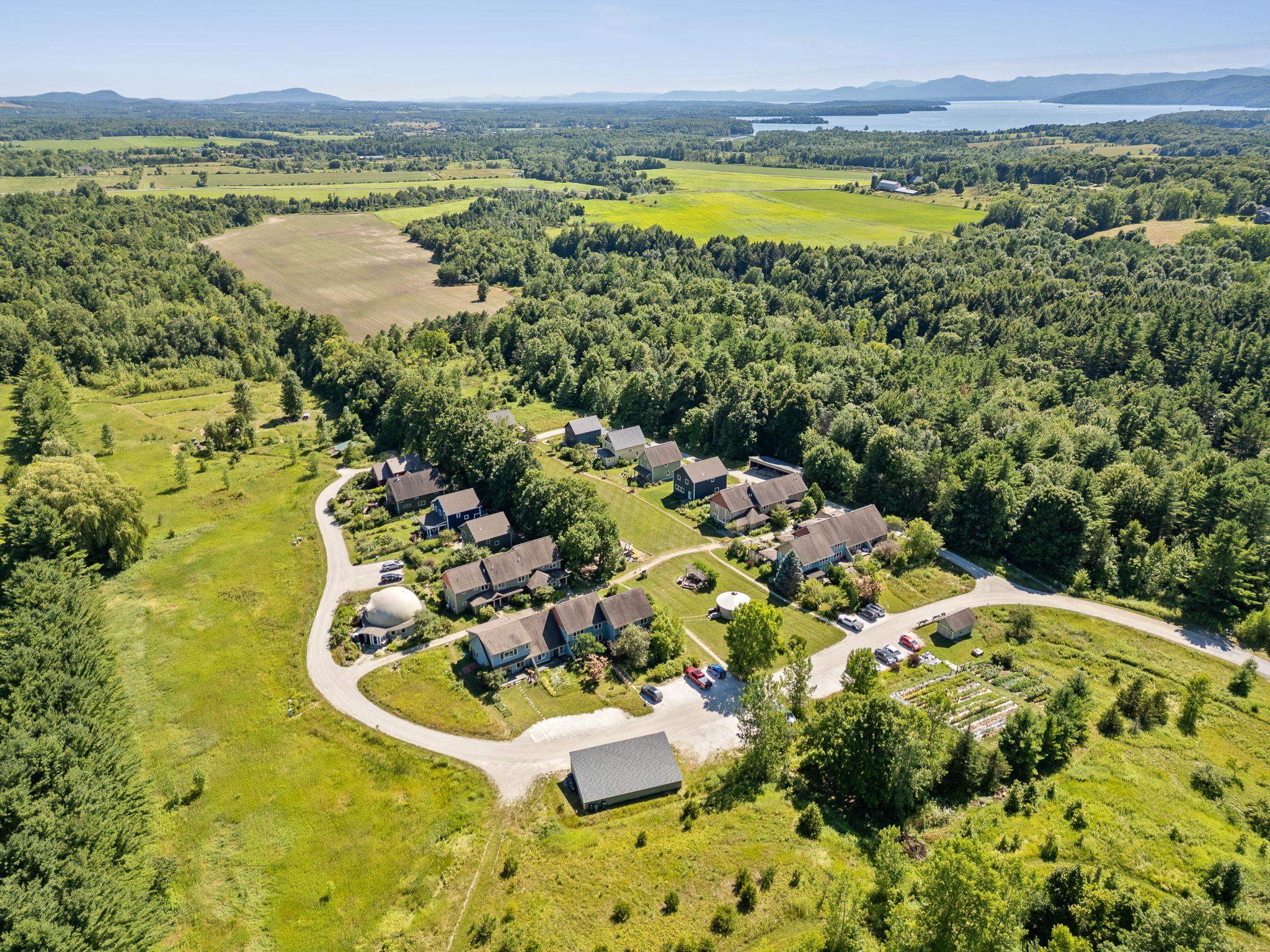 22 Common Way Charlotte, VT 05445 - Photo 38 of 42