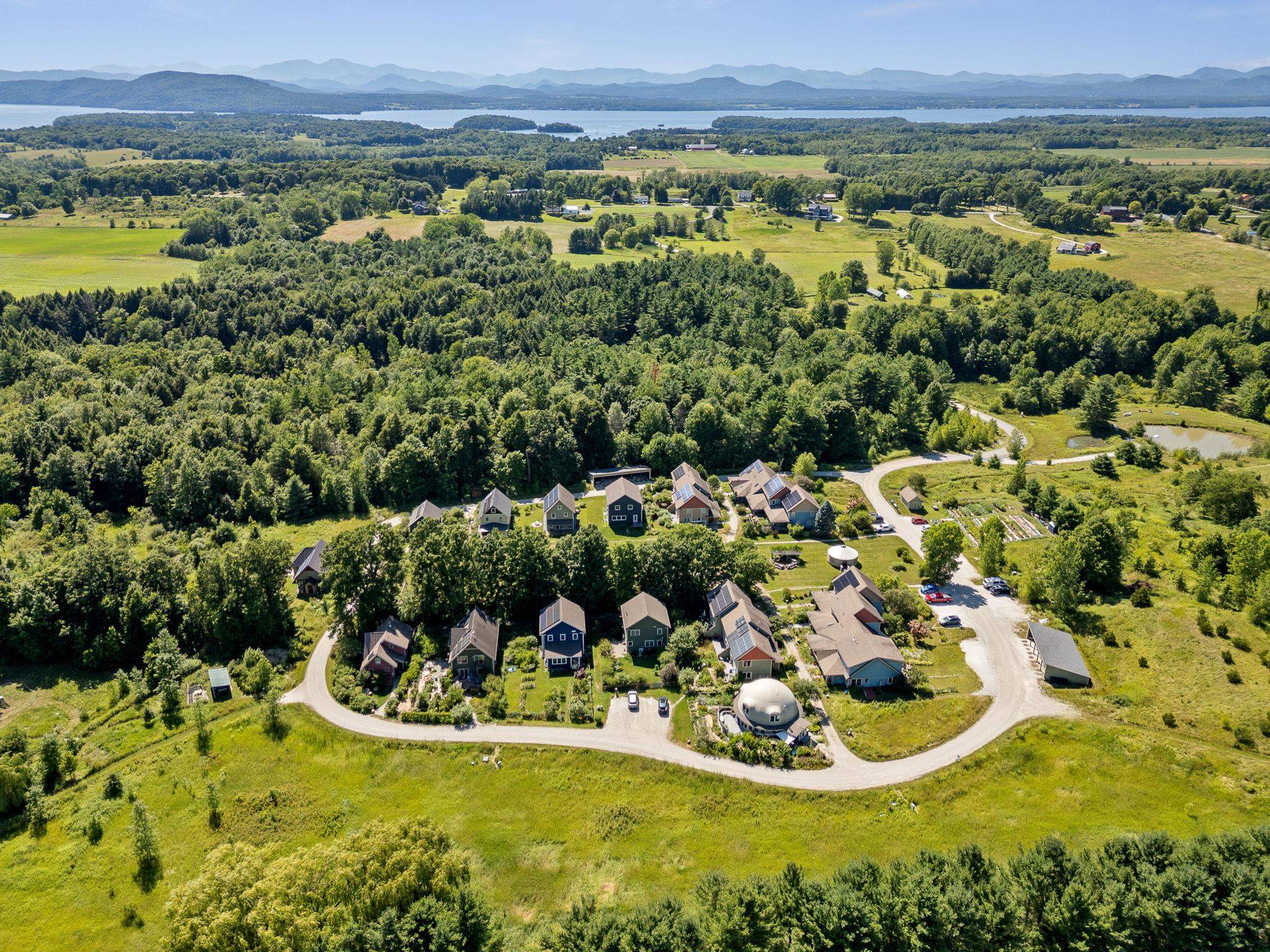 22 Common Way Charlotte, VT 05445 - Photo 39 of 42