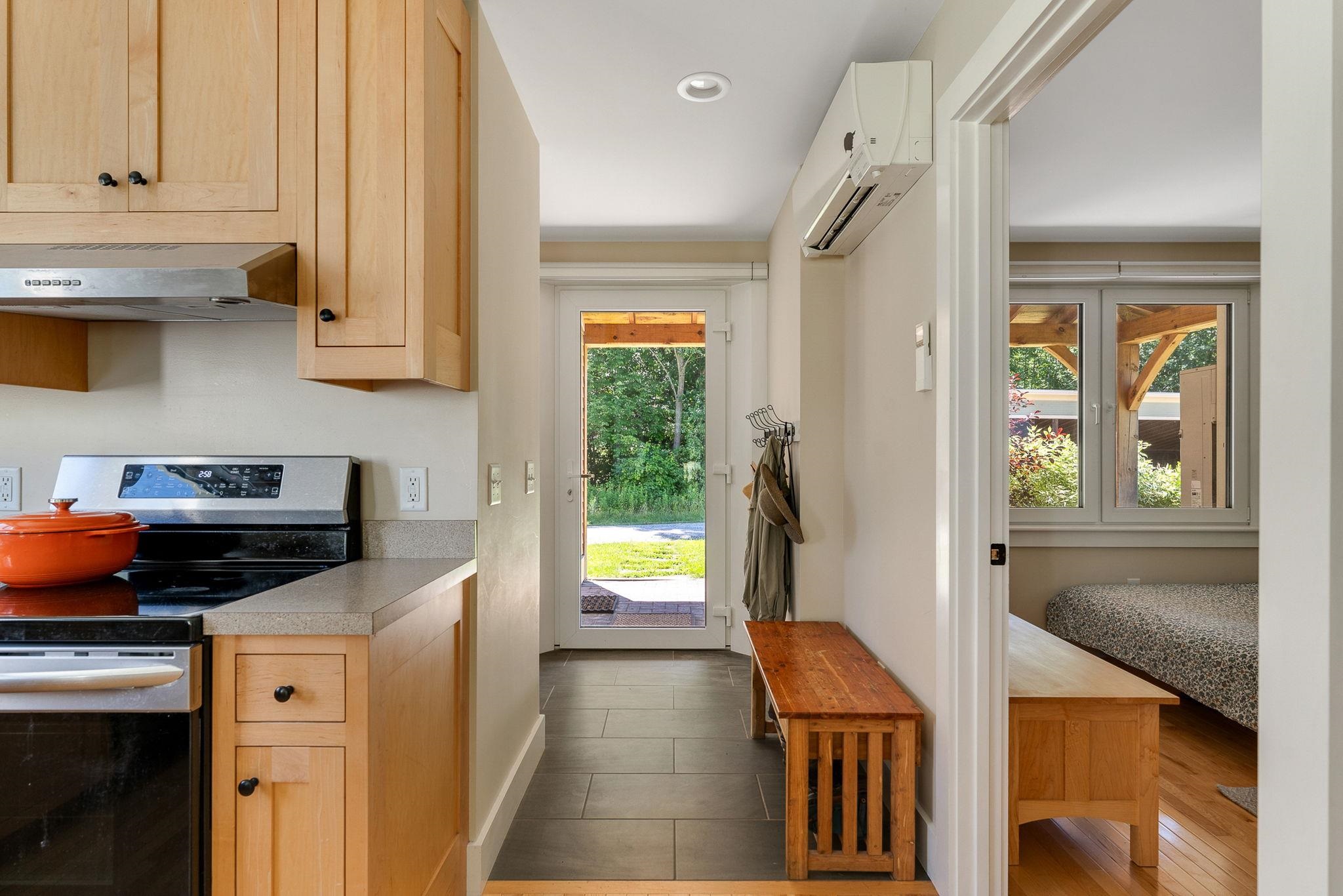 22 Common Way Charlotte, VT 05445 - Photo 6 of 42