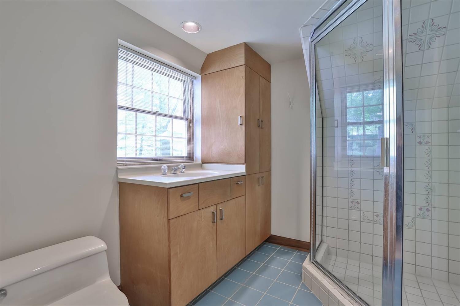 501 Reily Road Wyoming, OH 45215 - Photo 20 of 42