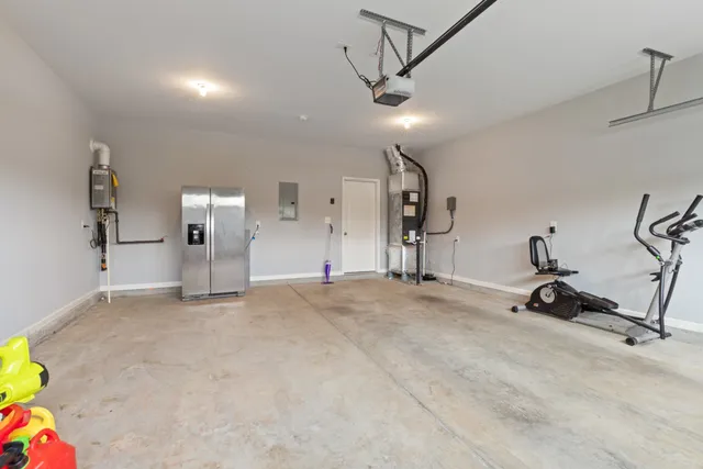 a view of a yard in front of house