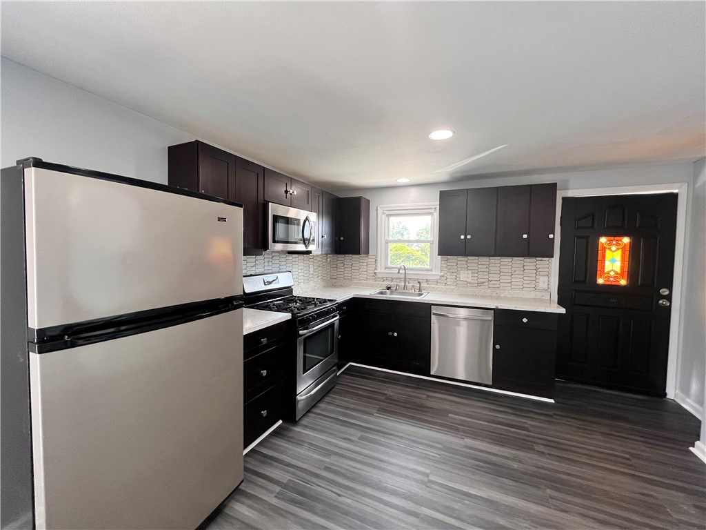 135 Perry Street Central Falls, RI 02863 - Photo 4 of 23