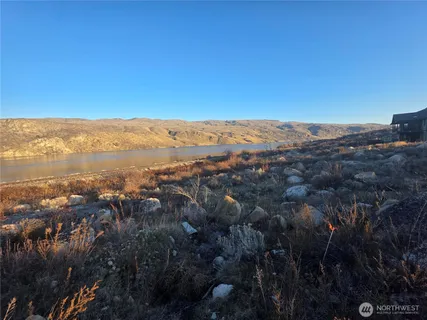 $129,000 | 6 Boulder Loop, Pateros, WA 98846