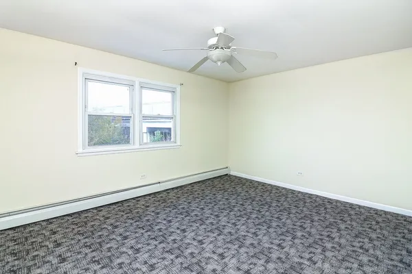 $129,900 | 6708 West 107th Street, Unit 3C, Worth, IL 60482