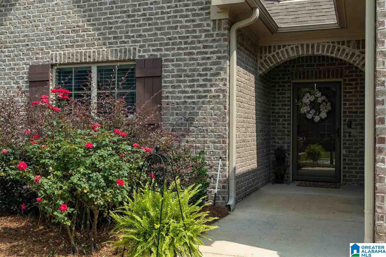 368 Strathaven Drive Pelham, AL 35124 - Photo 3 of 39