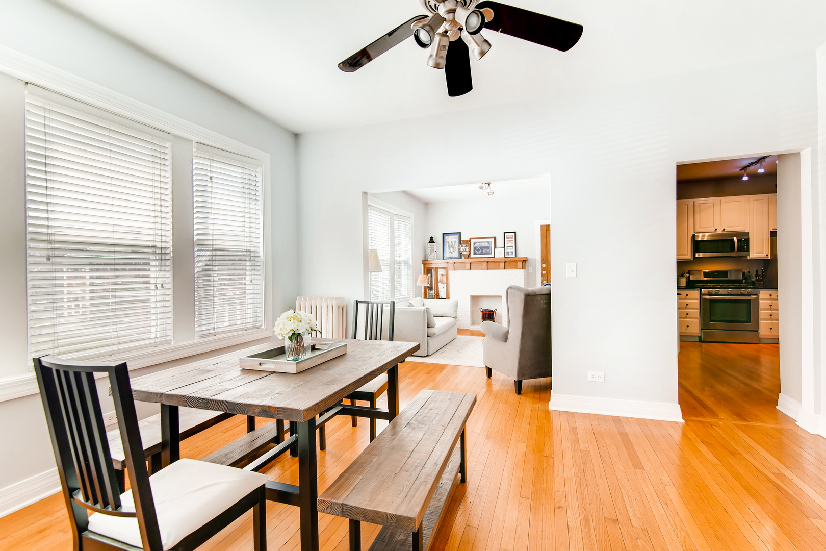 5707 North Ridge Avenue, Unit 2 Chicago, IL 60660 - Photo 5 of 11 a dining room with furniture and window