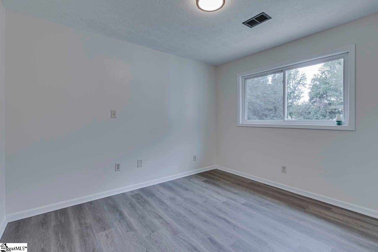 250 Mossie Smith Road Easley, SC 29642 - Photo 16 of 29 Gallery Image 16