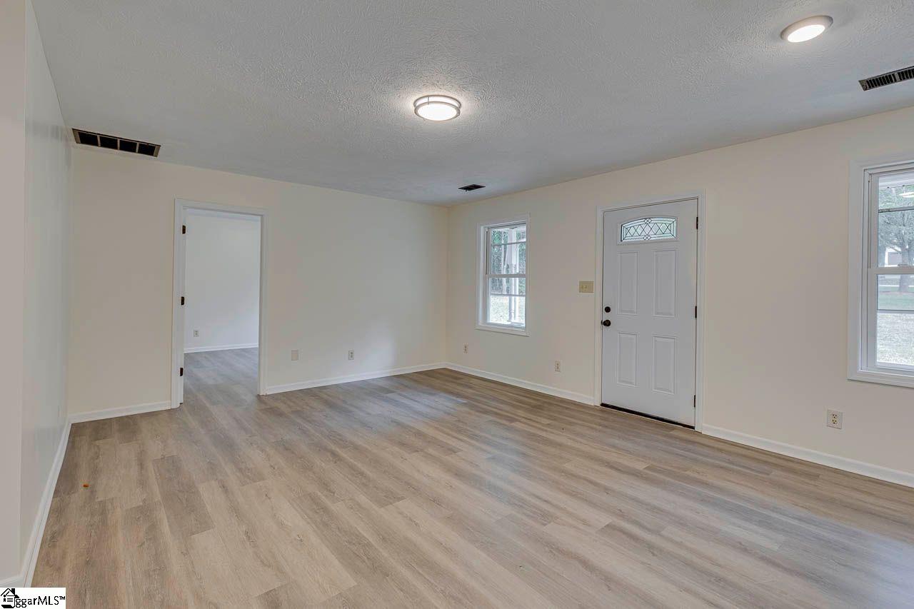 250 Mossie Smith Road Easley, SC 29642 - Photo 3 of 29 Gallery Image 3