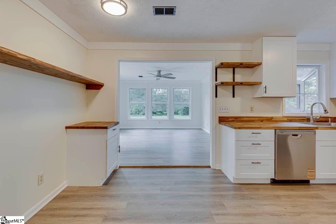 250 Mossie Smith Road Easley, SC 29642 - Photo 4 of 29 Gallery Image 4