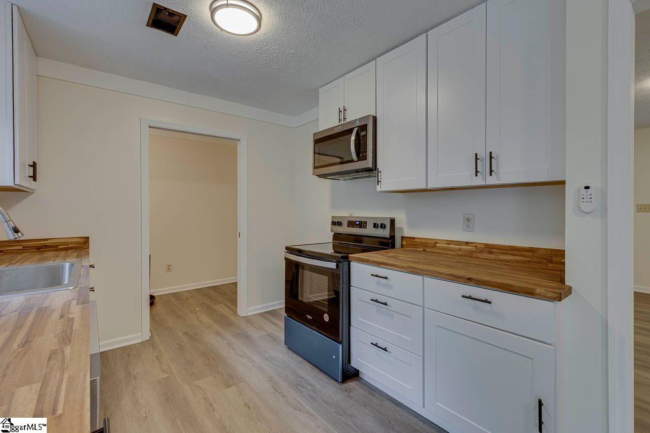 250 Mossie Smith Road Easley, SC 29642 - Photo 7 of 29 Gallery Image 7