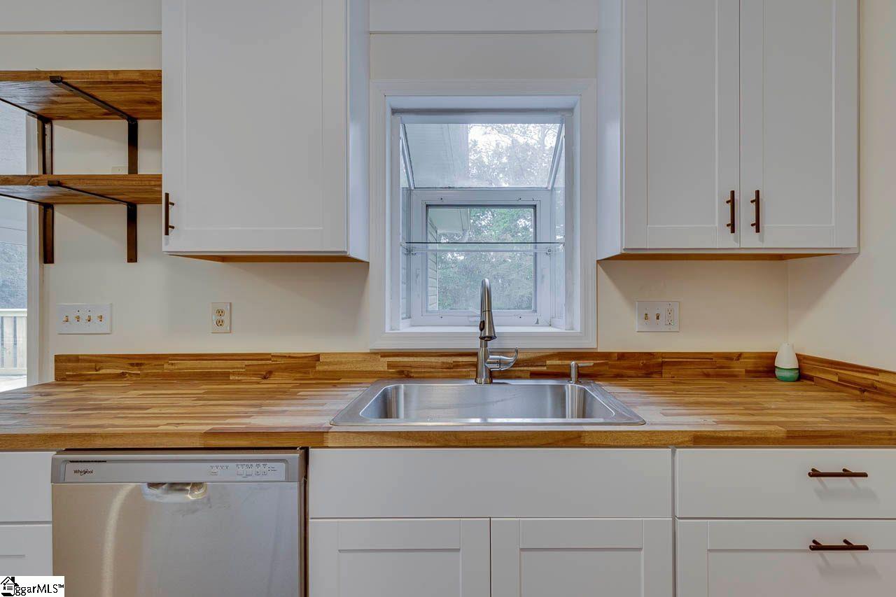 250 Mossie Smith Road Easley, SC 29642 - Photo 9 of 29 Gallery Image 9