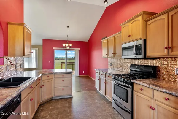 $750,000 | 2996 East Briar Court, Athol, ID 83801